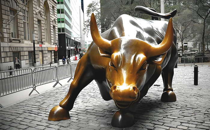 銅牛雕塑：跨越時(shí)空的力量與文明象征