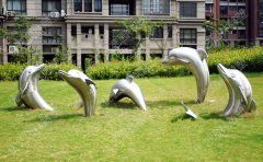 小區(qū)里的不銹鋼雕塑有什么作用？