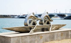 不銹鋼雕塑拋光需要注意的問(wèn)題有哪些？